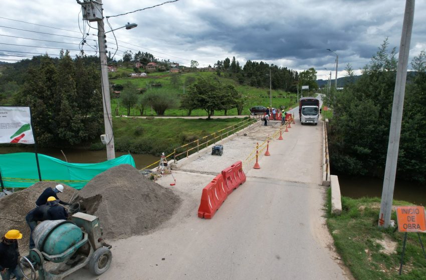  Lo último –  19 – FEBRERO – 1 – *Gobernación de Boyacá avanza en la recta final de las obras del Puente de La Balsa, clave para la conexión entre Paipa y Duitama*